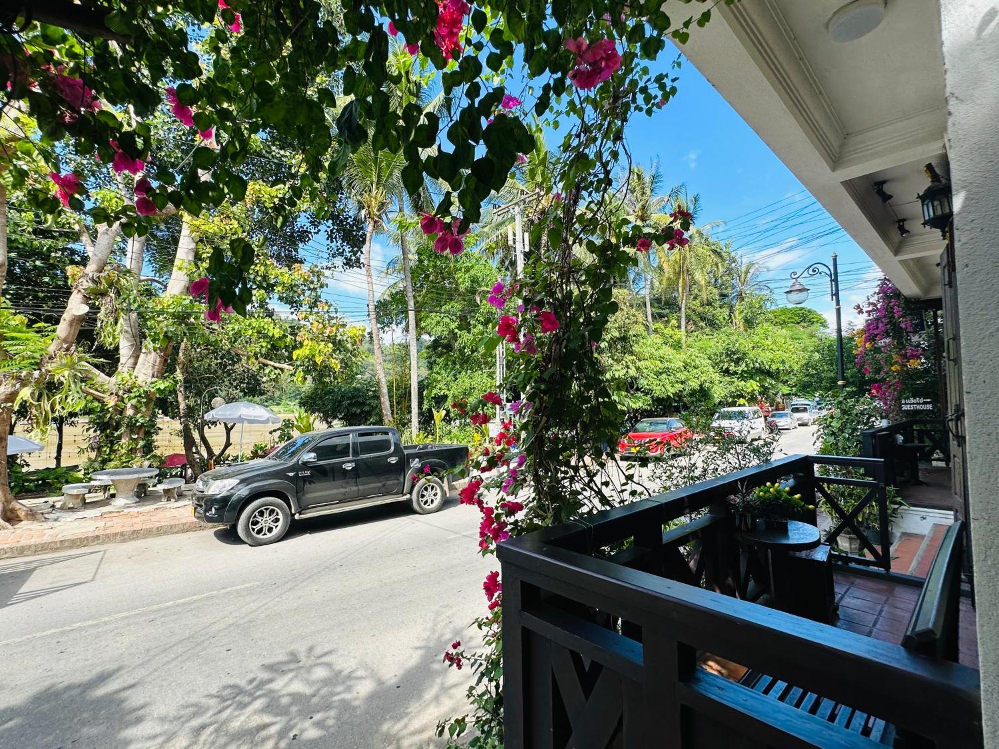 Anisa Mekong Riverside Villa ルアンパバーン エクステリア 写真